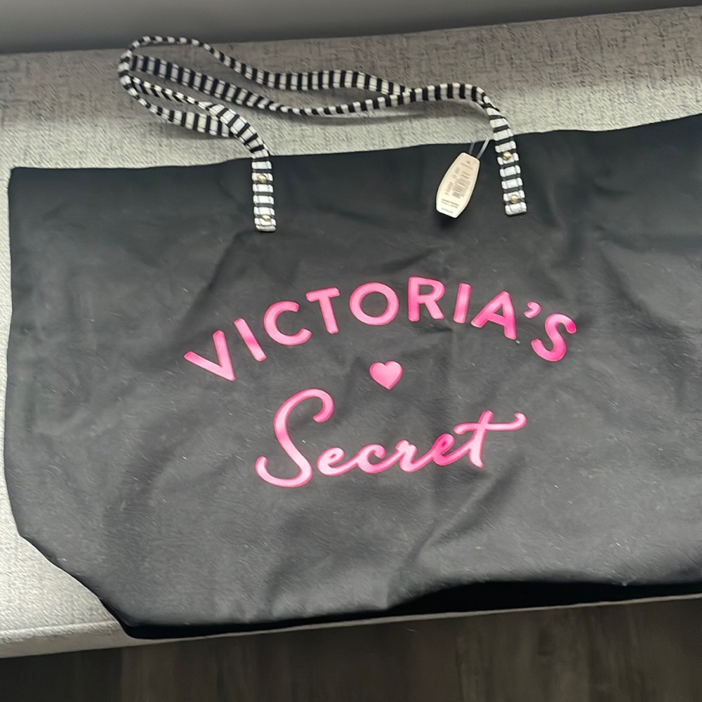 Victoria Secret NWT tote /beach bag